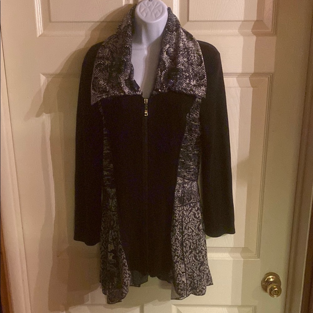 Fleur de Lis Collection Black and Gray Blazer